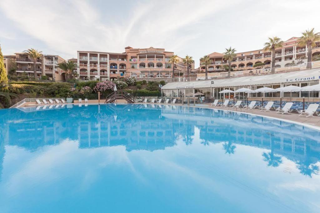 Dans Un Cadre D'Exception, Vue Mer Panoramique A Agay Cote D'Azur, Village Vacances Cap Esterel, T2 Avec Jardin, Golf, Climatisation, Wifi, 5 Piscines Saint-Raphaël المظهر الخارجي الصورة