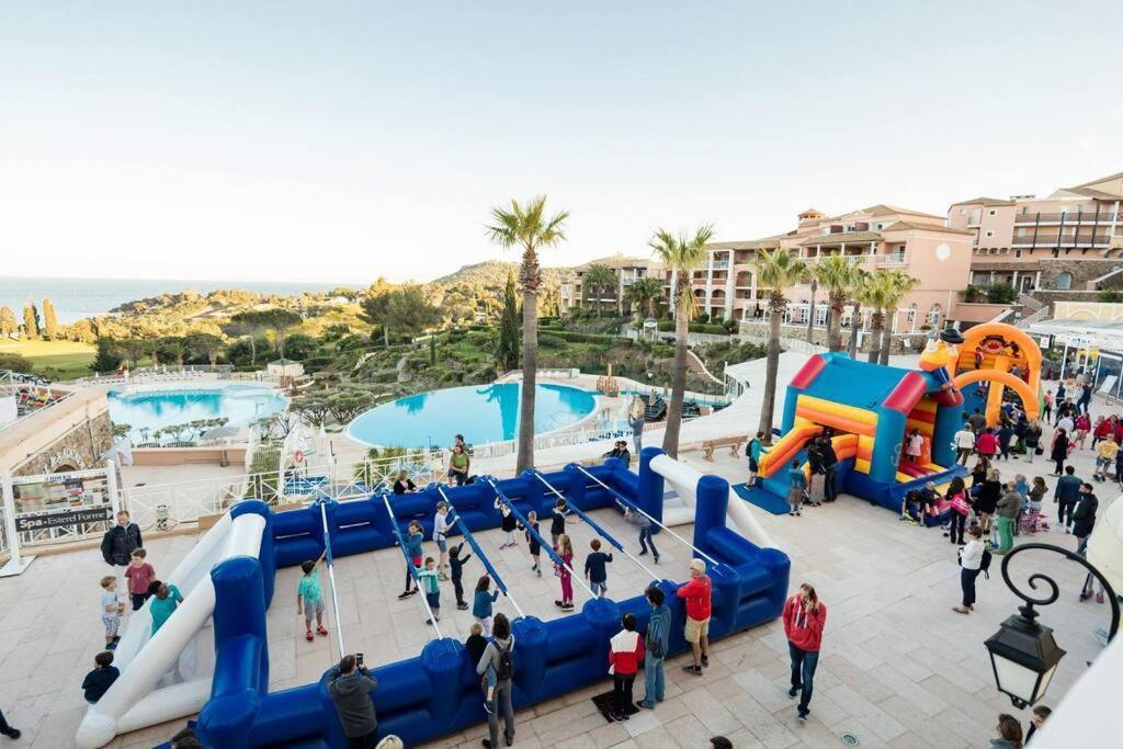 Dans Un Cadre D'Exception, Vue Mer Panoramique A Agay Cote D'Azur, Village Vacances Cap Esterel, T2 Avec Jardin, Golf, Climatisation, Wifi, 5 Piscines Saint-Raphaël المظهر الخارجي الصورة