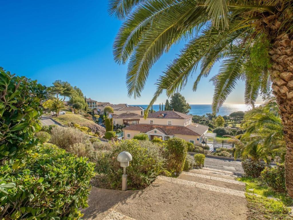 Dans Un Cadre D'Exception, Vue Mer Panoramique A Agay Cote D'Azur, Village Vacances Cap Esterel, T2 Avec Jardin, Golf, Climatisation, Wifi, 5 Piscines Saint-Raphaël المظهر الخارجي الصورة